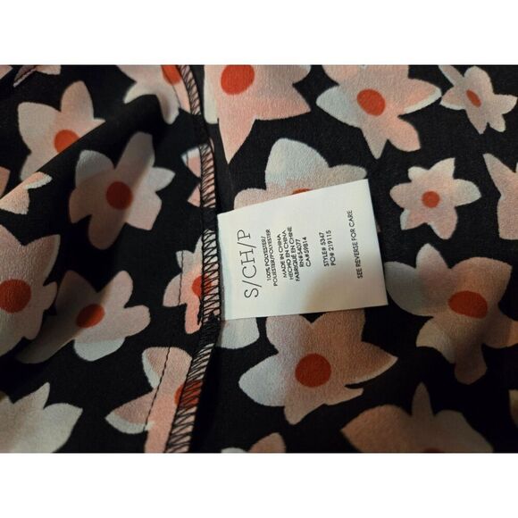 Cabi Women's Black and Pink Floral V-Neck Short Sleeve Blouse Size Small - Picture 4 of 7